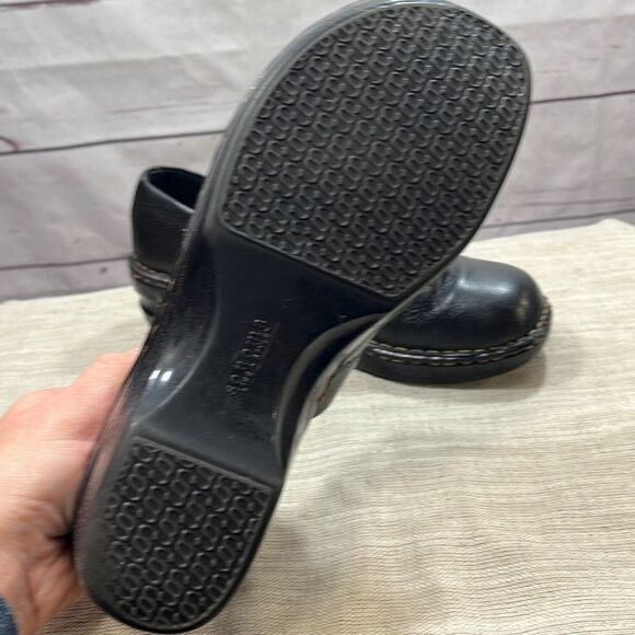 Sonoma 8 wide black clogs‎ 2 inch heel - Picture 3 of 5